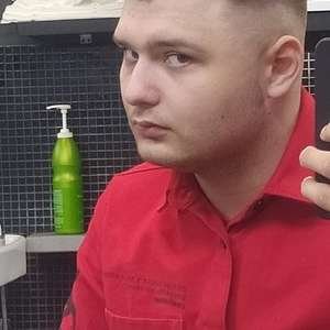 Павел Новоселов, 20 лет