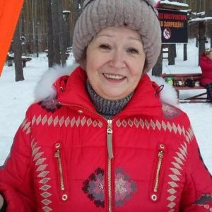 Надежда холина, 66 лет