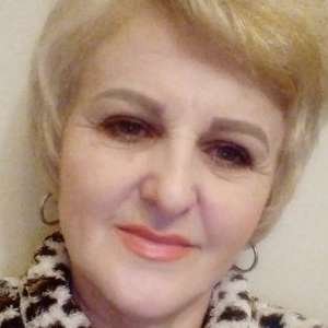 Анета Канукова, 54 года