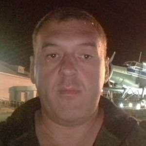 Юрий , 44 года