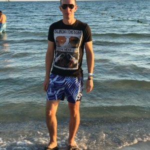 Олег , 33 года
