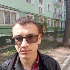 Асилбек Ашуров, 20 лет