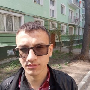 Асилбек Ашуров, 21 год