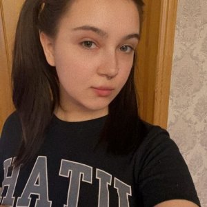 Алина , 18 лет