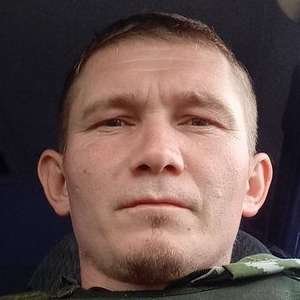 Артем Артемьев, 34 года