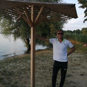 Роман , 44 года
