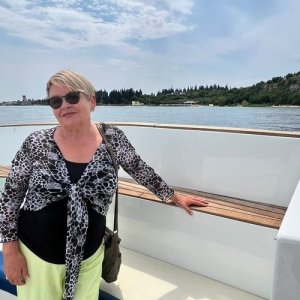 Юлия , 71 год
