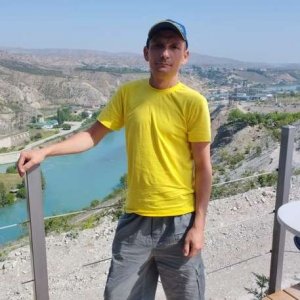 Нодирбек , 43 года