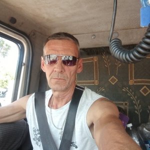 Виталий , 49 лет