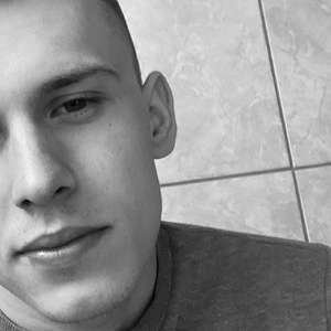 Макс , 25 лет
