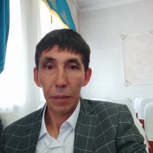 Нурлан Омаров, 43 года