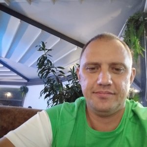 Артур , 44 года