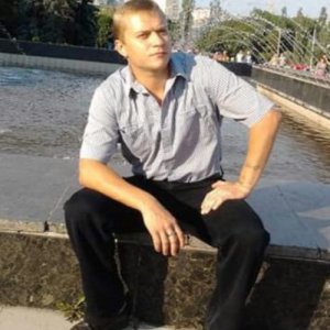 Микола , 33 года