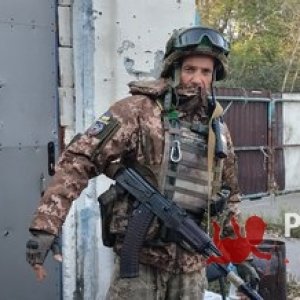 Maxim , 44 года