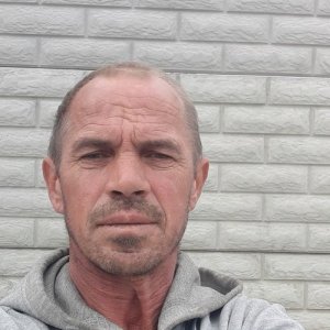 Анатолий , 47 лет