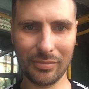 Валентин , 44 года