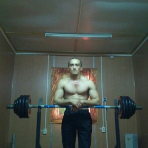 Роман , 32 года