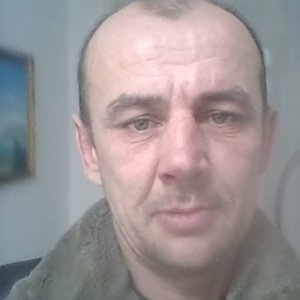 Михаил , 42 года