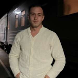 Эдуард Барсегян, 22 года