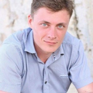 Иван Артурович, 33 года