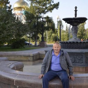 Виталий , 61 год