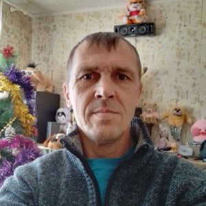 Виктор , 49 лет