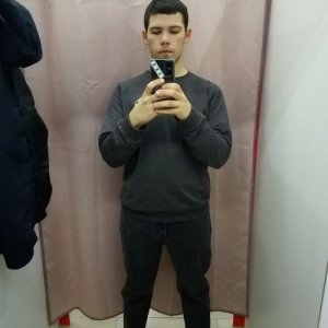 Марвт Бахамто Марвт, 19 лет