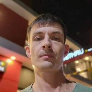 Serge , 37 лет