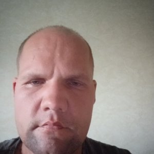 Саша , 33 года