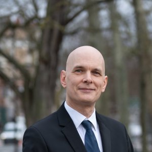 Nicolas , 56 лет