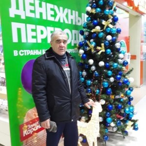 Кобра Якубов, 53 года