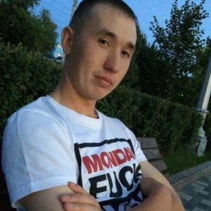 Роман , 34 года