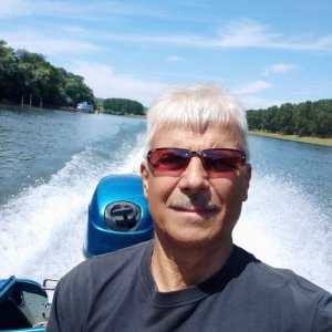 Alex , 65 лет