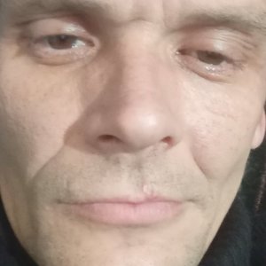 Саша , 44 года