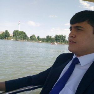 Хаким , 21 год