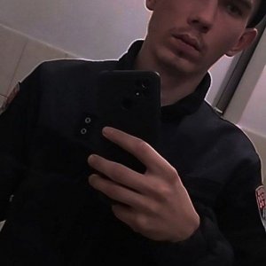 Валерий , 22 года