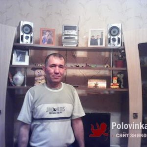 Алег Бозоов, 59 лет