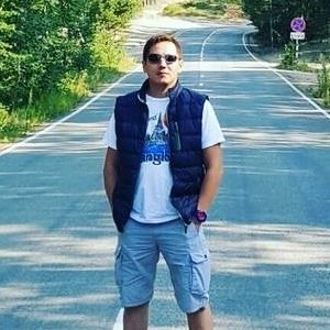 Асылбек Абдиев, 42 года