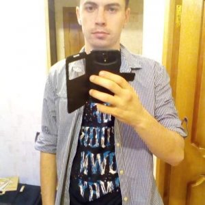 Александр Петров, 33 года