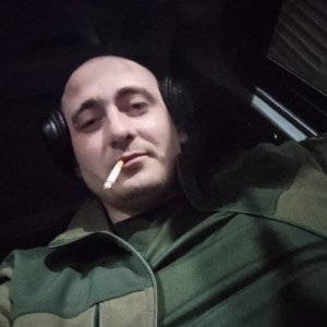 Макс , 25 лет