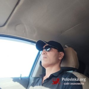 Хусан , 44 года