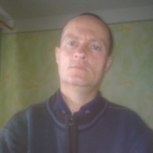 Анатолий , 45 лет