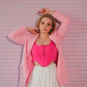 Марина , 27 лет