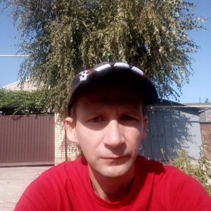 Максим , 46 лет