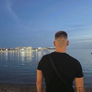 Дмитрий , 25 лет