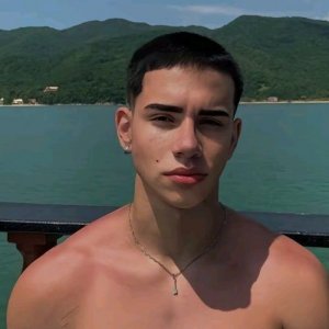 Артур , 18 лет