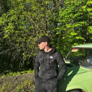 Вячеслав , 28 лет