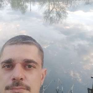 Валерій , 33 года