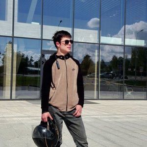 МАХМУД , 20 лет