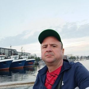 Sergejs , 42 года
